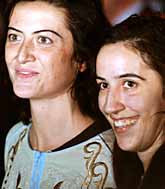 Simona Toretta och Simona Pari släpptes fria av terroristerna i Irak. Foto: Vincenzo Pinto/PrB.