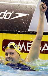 Josefin Lillhage vann guld i världsmästerskapet i simning. Foto: Michael Conroy/PrB