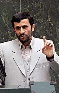 Irans president Mahmoud Ahmadinjad vill inte lyda FN om kärnkraften. Foto: Pressens Bild