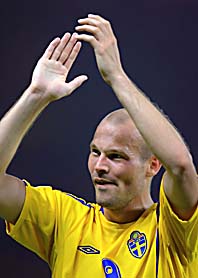 Fredrik Ljungberg gjorde segermålet mot Paraguay. Foto: Odd Andersen/PrB