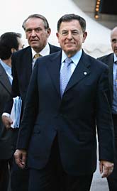 Fuad Siniora, Libanons premiärminister var en av politikerna på givarmötet i Stockholm. Sveriges utrikesminister Jan Eliasson var också med på mötet. Foto: Scanpix