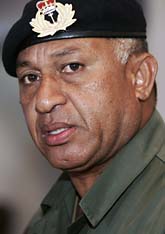 Militär-ledaren Frank Bainimarama har tagit makten i landet Fiji. Foto: Rick Rycroft/Scanpix