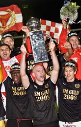 Kalmars spelare jublar över SM-guldet i fotboll. Foto: Jonas Ekströmer/Scanpix
