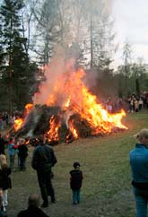 Valborgseldarna kan stoppas i delar av Sverige. Foto: Fredrik Sandberg/Scanpix
