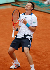 Robin slog ut världsettan Roger Federer. Foto: Christophe Ena/Scanpix