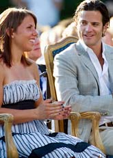 Charlotte Kalla och prins Carl Philip på Öland. Foto: Jonas Ekströmer/Scanpix