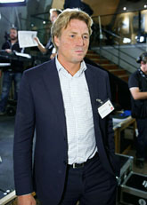 Thomas Bodström lämnar sin plats i riksdagen. Foto: Claudio Bresciani/Scanpix