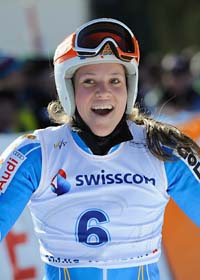 Sara Hector jublar efter sin seger. Foto: Jean-Christophe Bott/Scanpix