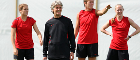 Pia Sundhage tog sitt andra OS-guld som tränare för USA. Foto: Scott Heppell/Scanpix