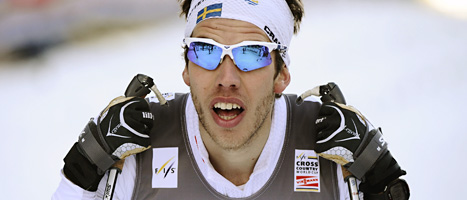 Marcus Hellner pustar ut efter ett lopp. Foto: Scanpix.