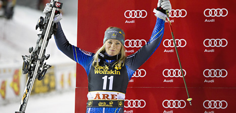 Frida Hansdotter jublar över sin andraplats. Foto: Pontus Lundahl/Scanpix