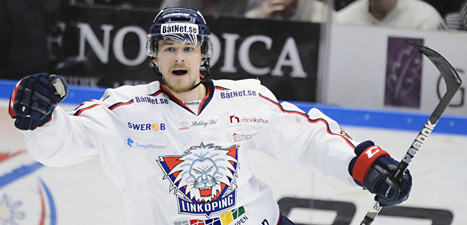 Linköpings Johannes Salomonsson gjorde mål när laget vann mot HV 71.
Foto: Mikael Fritzon/Scanpix.