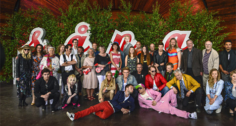 Många kända artister är med i Allsång på Skansen i år. Foto: Henrik Montgomery/Scanpix.