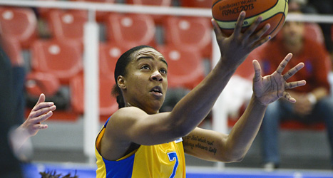 Sverige vann mot Slovakien i basket-EM. Foto: Janerik Henriksson/Scanpix.