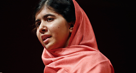 Malala Yosafzais bok blir förbjuden i Pakistans skolor. Foto: Jesica Rinaldi/TT.