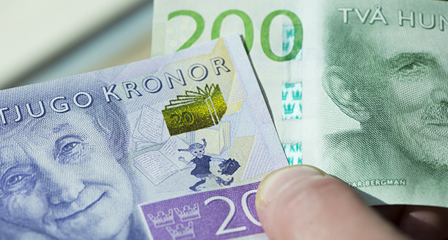 Nya 20-kronors och 200-kronorssedlar.