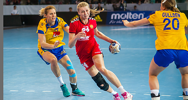 Sveriges handbollsdamer möter Ryssland.