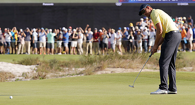 Henrik Stenson med klubban i handen
