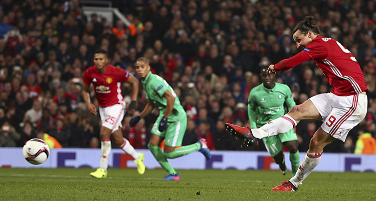Zlatan på plan med sitt lag Manchester United.