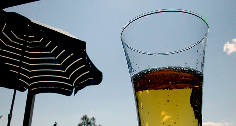 många dricker mycket alkohol på semestern