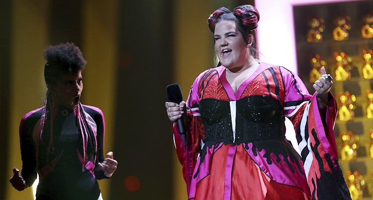 Netta sjunger för Israel.