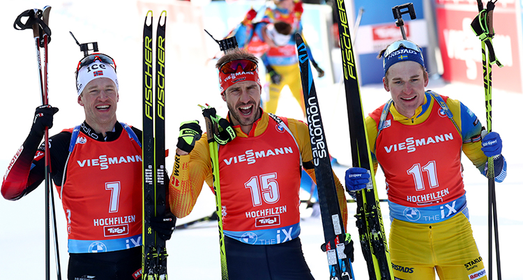Tyska Arnd Peiffer i mitten med svenska Ponsiluoma till höger och Norska Tarjei Boe till vänster.