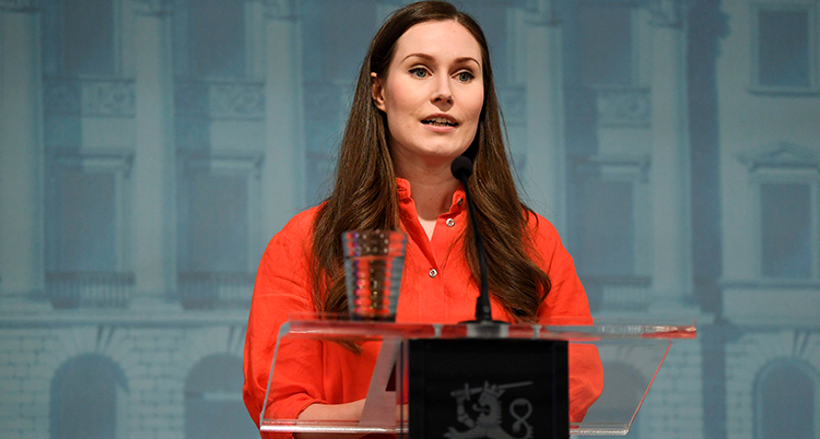 Sanna Marin talar.