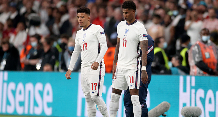 De engelska fotbollsspelarna Jadon Sancho och Marcus Rashford.