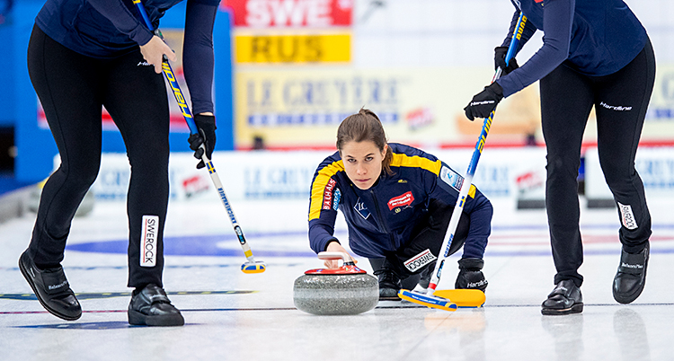 En match i curling.