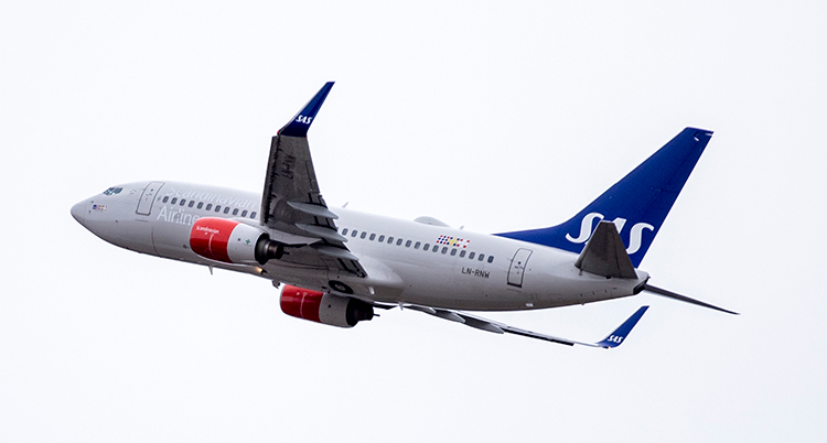Ett flygplan i luften