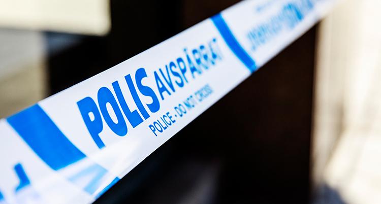 ett polisband i plast i närbild.