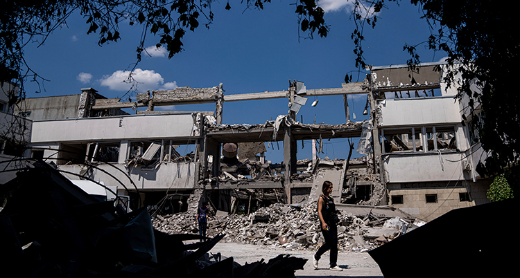 ett bombat hus.