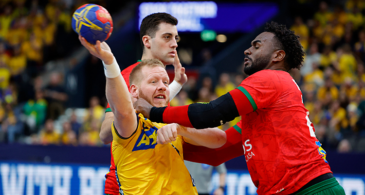 Från en match i handboll.