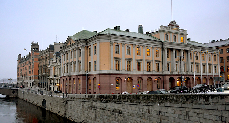 Ett gammalt stort hus i Stockholm. Utrikesdepartementet.