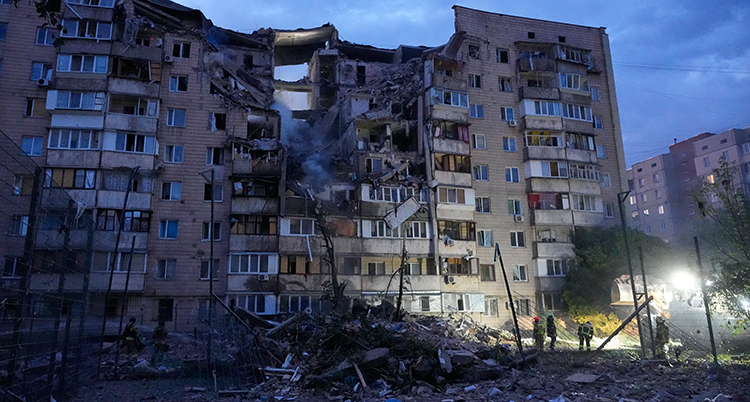 Ett hus som blivit bombat.
